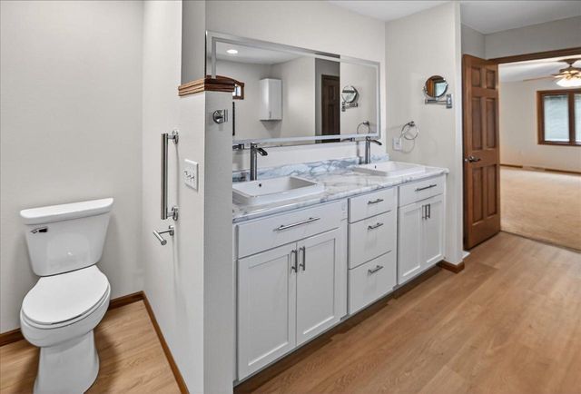 409 Badger Lane, Waunakee, WI 53597