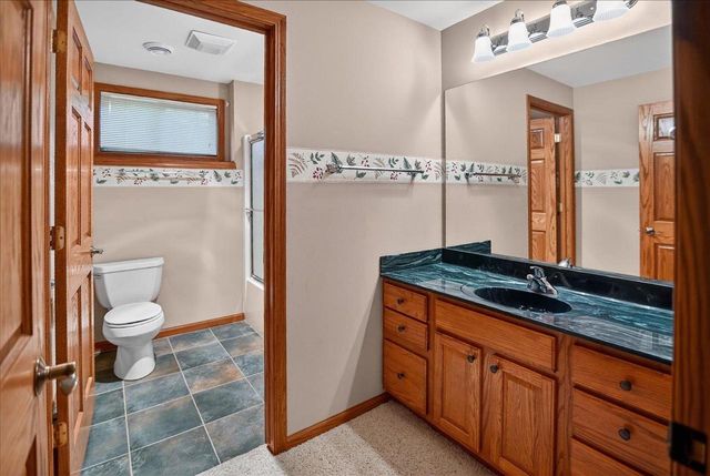 409 Badger Lane, Waunakee, WI 53597