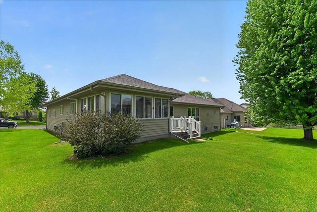 409 Badger Lane, Waunakee, WI 53597