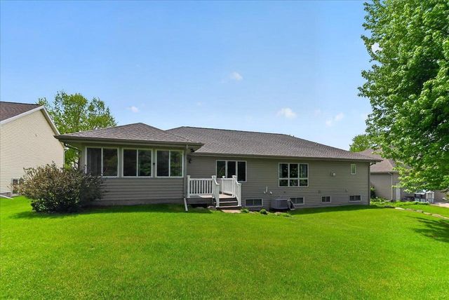 409 Badger Lane, Waunakee, WI 53597