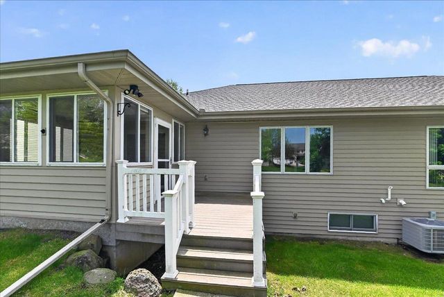 409 Badger Lane, Waunakee, WI 53597