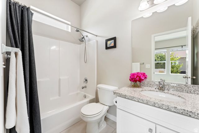 3301 W CRAMDEN DR, Lehi, UT 84048