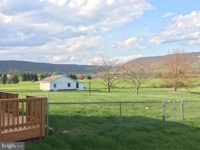 655 GRAHAMS WOOD RD, Newville, PA 17241