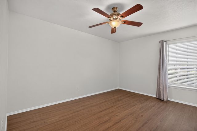 303 Liberty Place, Grand Prairie, TX 75052