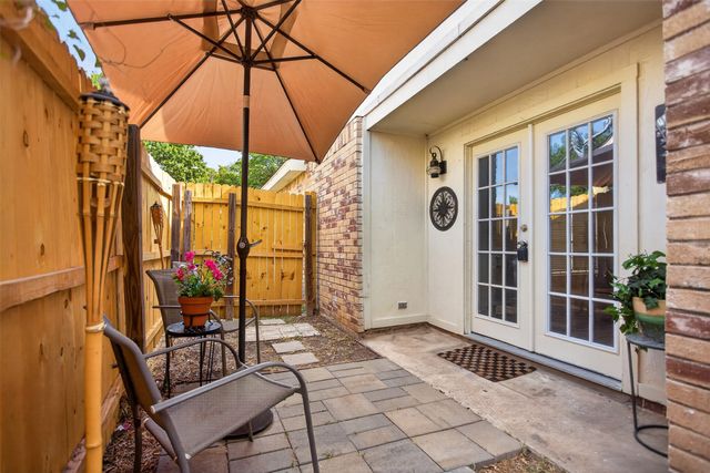 303 Liberty Place, Grand Prairie, TX 75052
