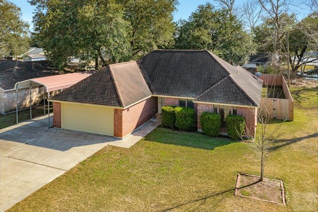 11927 24th Street, Santa Fe, TX 77510