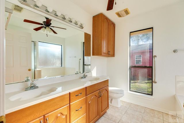 11927 24th Street, Santa Fe, TX 77510