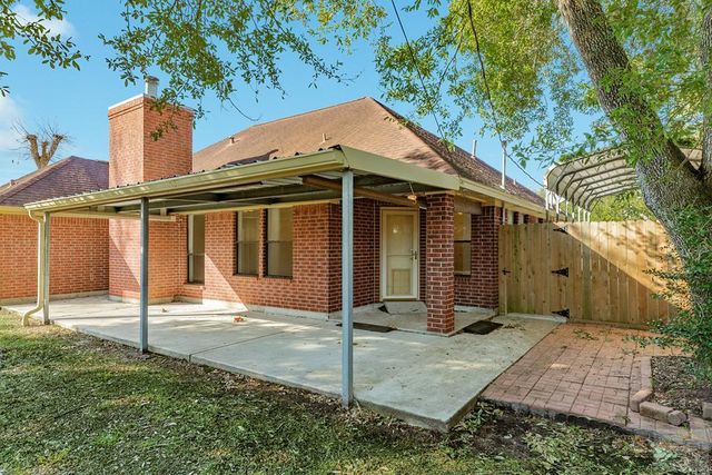 11927 24th Street, Santa Fe, TX 77510