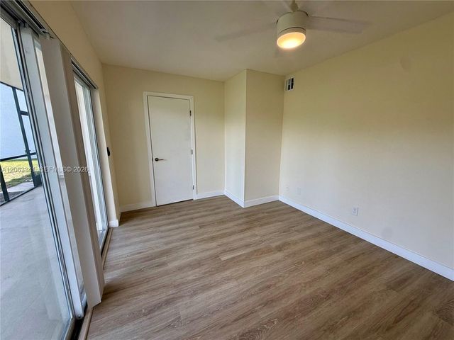 400 S Waterway Dr S 108, Lantana, FL 33462