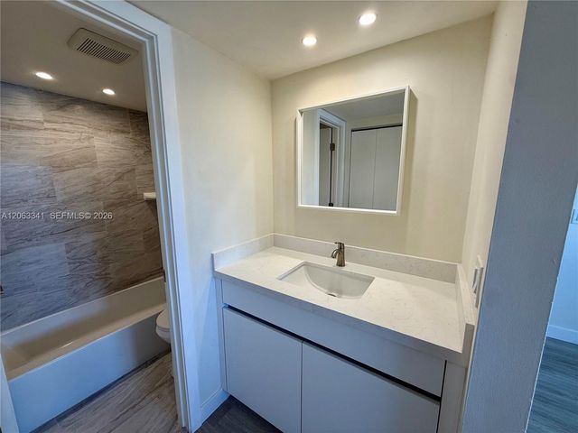 400 S Waterway Dr S 108, Lantana, FL 33462