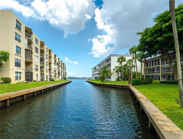 400 S Waterway Dr S 108, Lantana, FL 33462