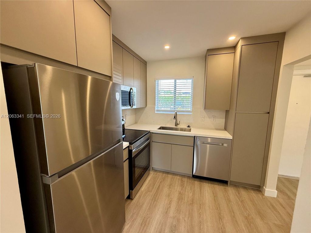 400 S Waterway Dr S 108, Lantana, FL 33462