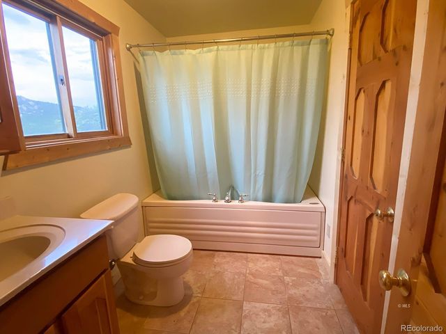 595 Dead Mule Lane, Westcliffe, CO 81252