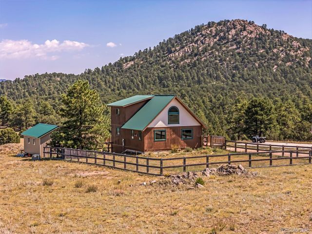 595 Dead Mule Lane, Westcliffe, CO 81252