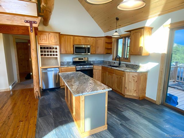 595 Dead Mule Lane, Westcliffe, CO 81252