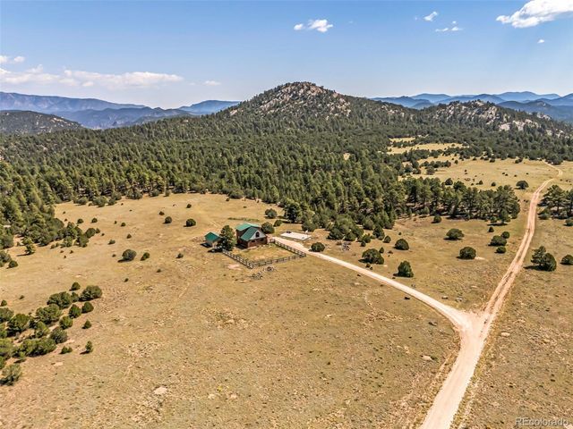 595 Dead Mule Lane, Westcliffe, CO 81252