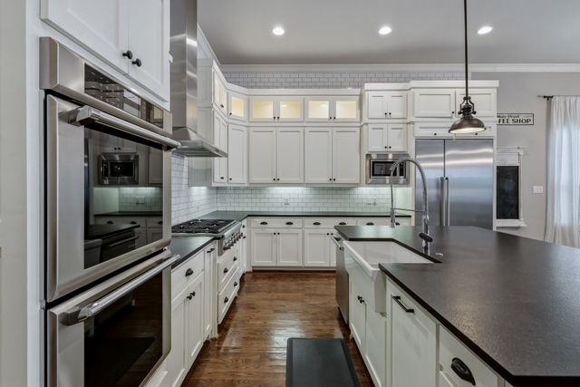 6910 Coronado Avenue, Dallas, TX 75214