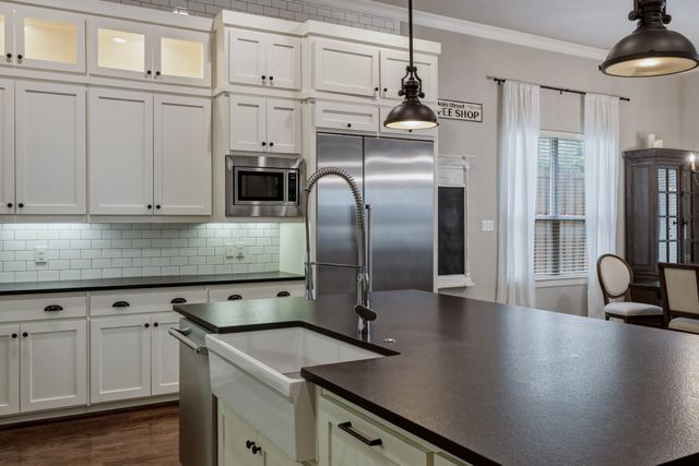 6910 Coronado Avenue, Dallas, TX 75214