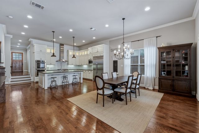 6910 Coronado Avenue, Dallas, TX 75214