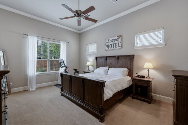 6910 Coronado Avenue, Dallas, TX 75214