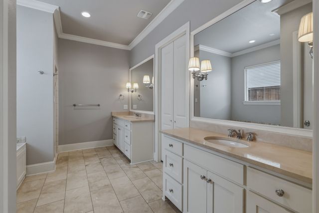 6910 Coronado Avenue, Dallas, TX 75214