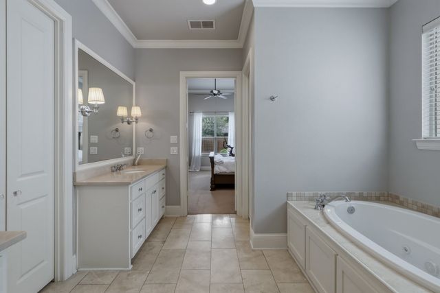 6910 Coronado Avenue, Dallas, TX 75214