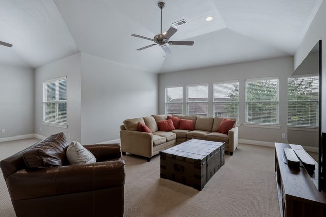 6910 Coronado Avenue, Dallas, TX 75214