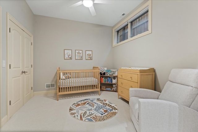 1355 W Erie Street 1, Chicago, IL 60622