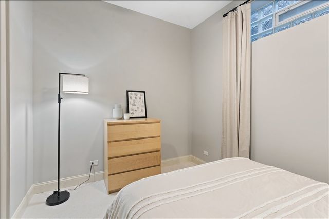 1355 W Erie Street 1, Chicago, IL 60622