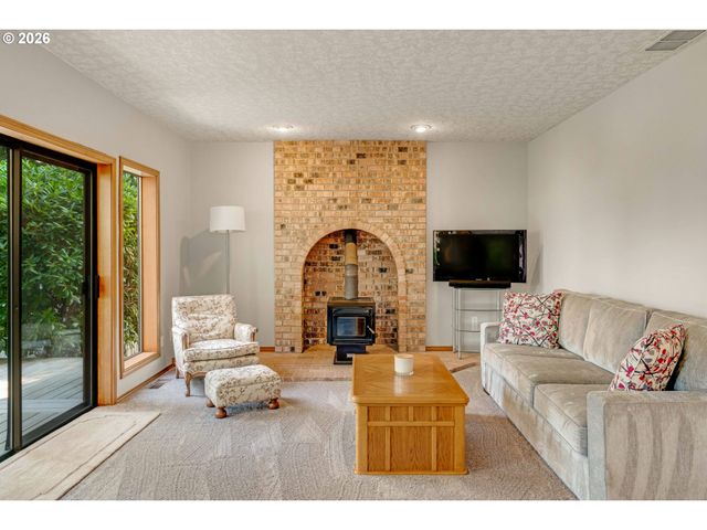 18843 Sw KEMMER Rd, Beaverton, OR 97007