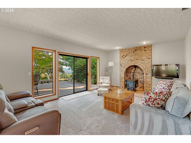 18843 Sw KEMMER Rd, Beaverton, OR 97007