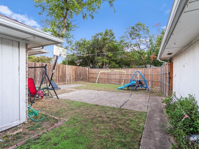5818 Winding Woods Trail, Dallas, TX 75227