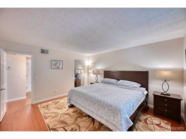 209 Wright St 1-302, Lakewood, CO 80228