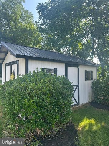 2332 OCRACOKE ISLAND COURT CT #86, Chambersburg, PA 17202