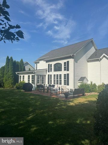 2332 OCRACOKE ISLAND COURT CT #86, Chambersburg, PA 17202