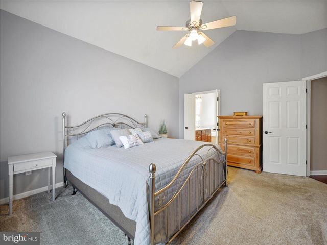 2332 OCRACOKE ISLAND COURT CT, Chambersburg, PA 17202