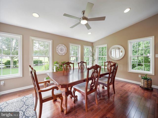 2332 OCRACOKE ISLAND COURT CT, Chambersburg, PA 17202
