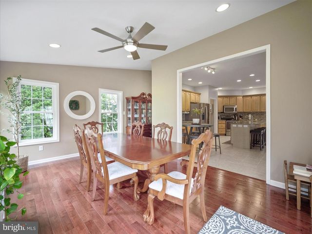 2332 OCRACOKE ISLAND COURT CT, Chambersburg, PA 17202