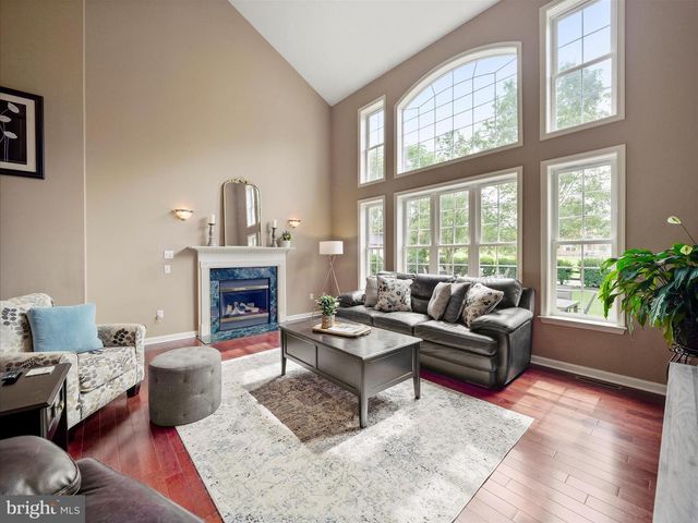 2332 OCRACOKE ISLAND COURT CT, Chambersburg, PA 17202