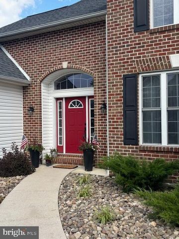 2332 OCRACOKE ISLAND COURT CT #86, Chambersburg, PA 17202