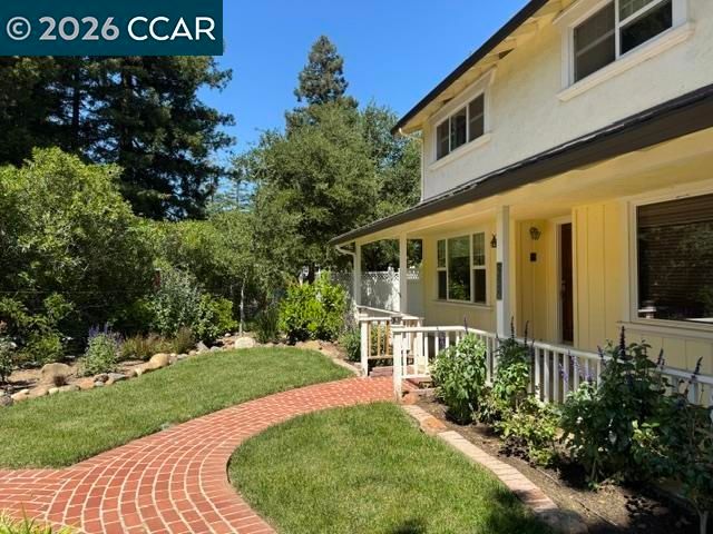 220 Tumbleweed Ct, Clayton, CA 94517