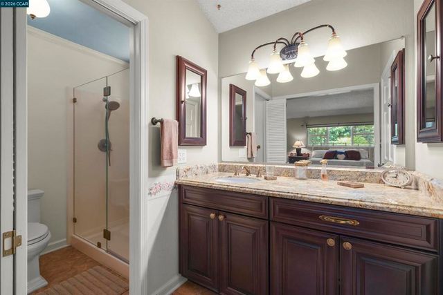 220 Tumbleweed Ct, Clayton, CA 94517