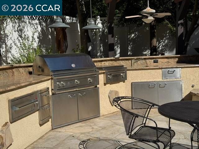 220 Tumbleweed Ct, Clayton, CA 94517