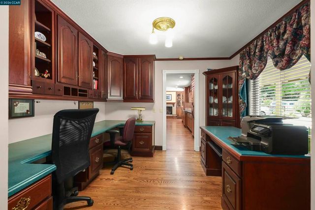 220 Tumbleweed Ct, Clayton, CA 94517