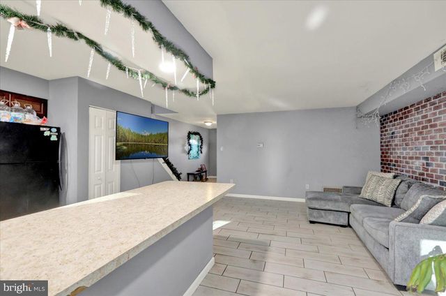 1118 FOX RUN, Reading, PA 19606