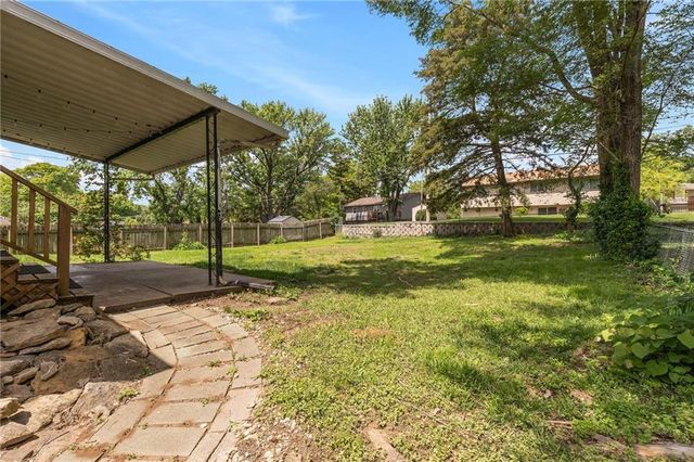 9248 Wedd Drive, Overland Park, KS 66212