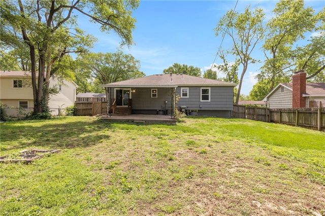 9248 Wedd Drive, Overland Park, KS 66212