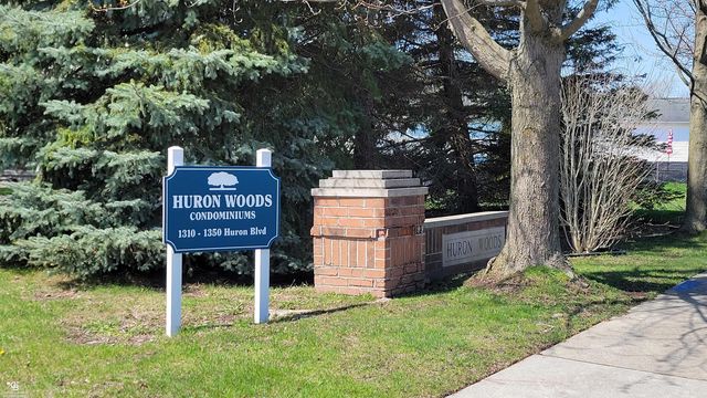 1330 Huron Boulevard, Marysville, MI 48040