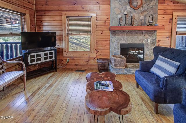 1548 Rainbow Ridge Way, Sevierville, TN 37862