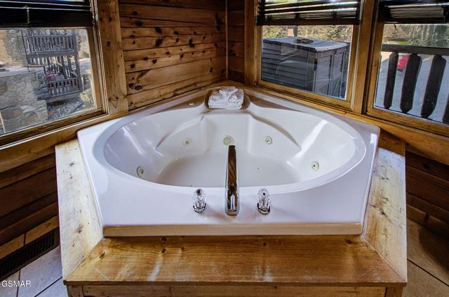 1548 Rainbow Ridge Way, Sevierville, TN 37862